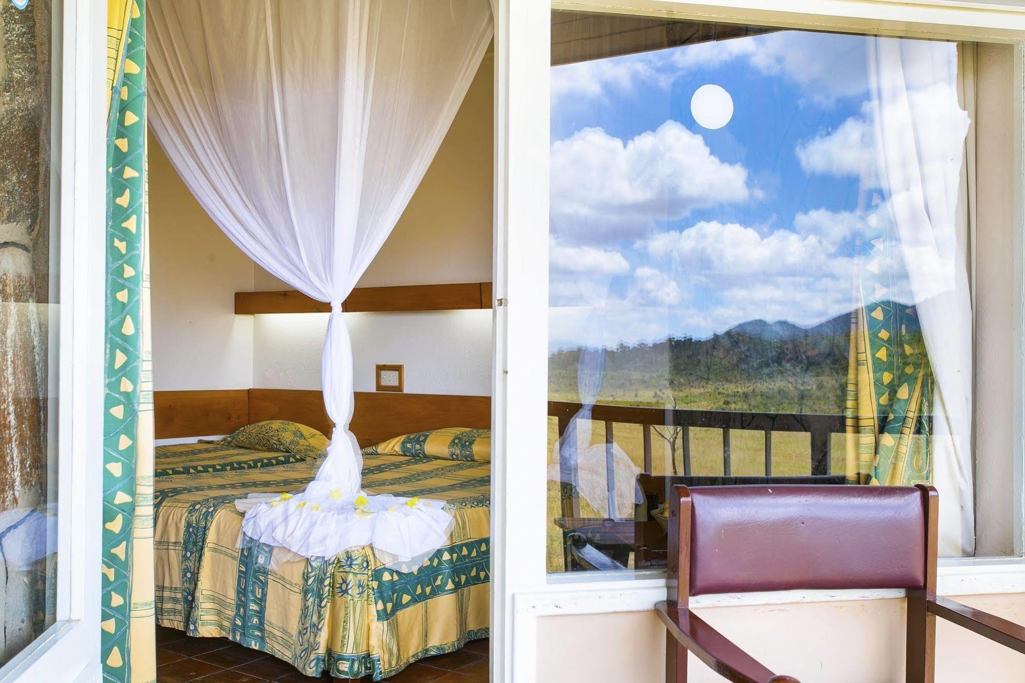 Ngulia Safari Lodge Tsavo 外观 照片
