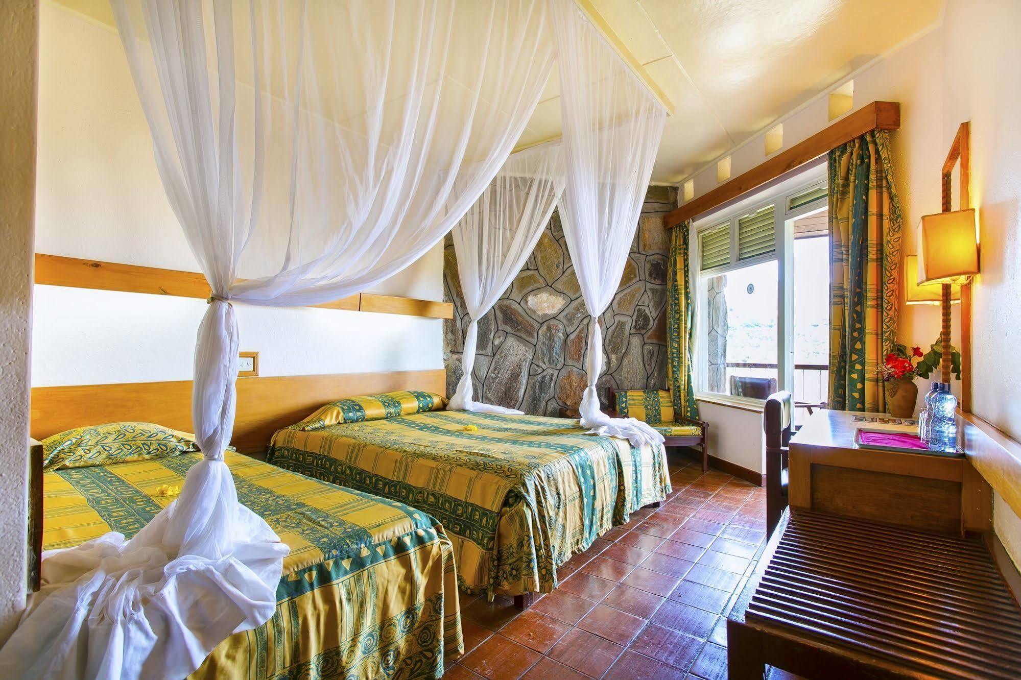 Ngulia Safari Lodge Tsavo 外观 照片